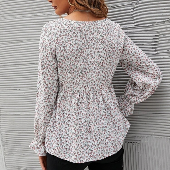 SHEIN Women's Floral Peplum Blouse NWT - Picture 2 of 12